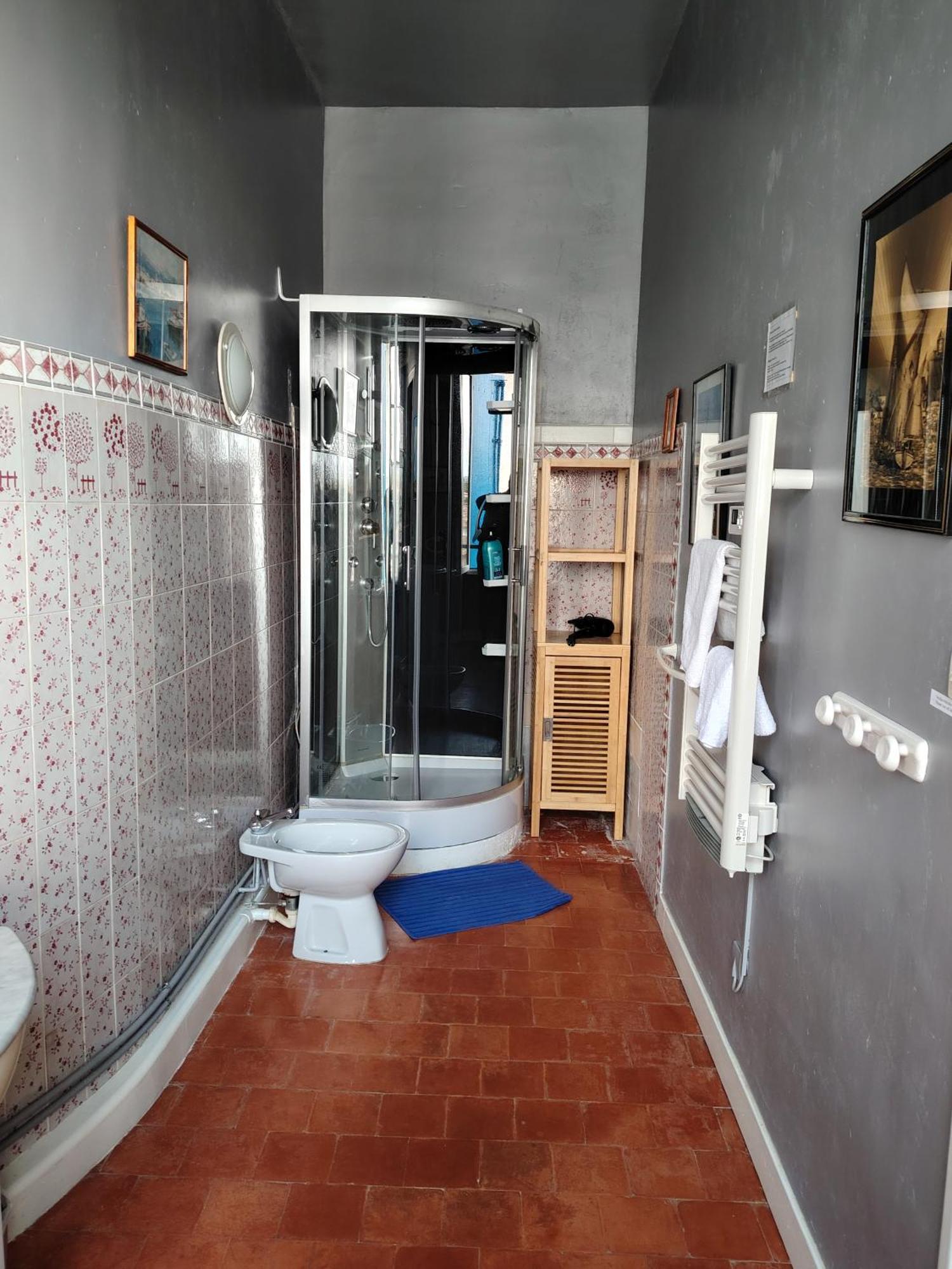 Les Volets Bleus Bed & Breakfast Sallèles-dʼAude Екстериор снимка
