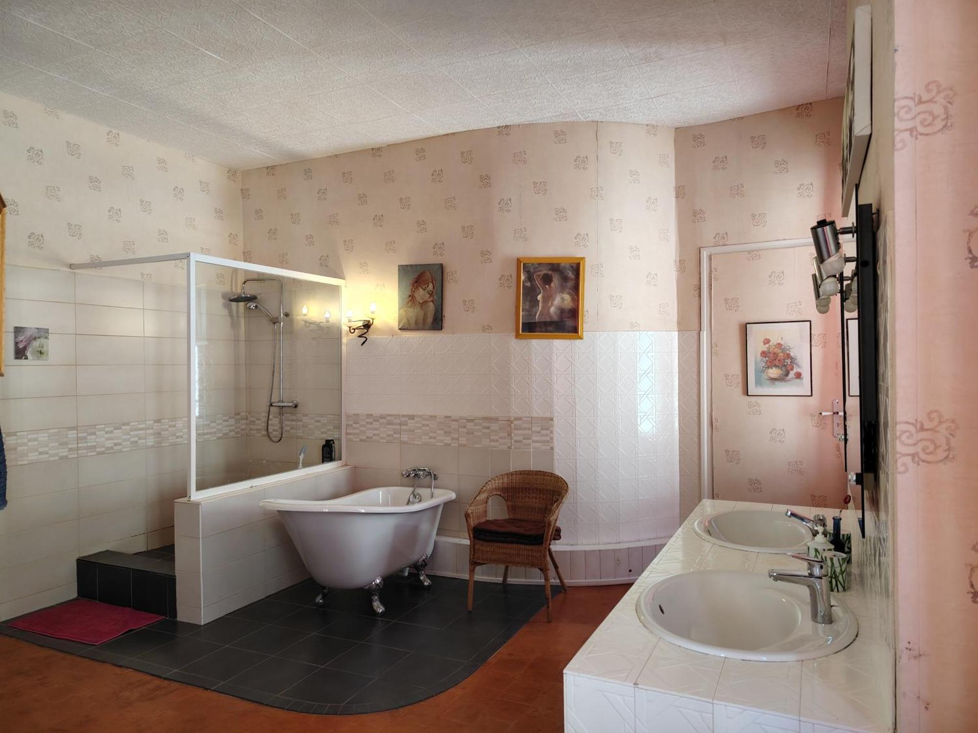 Les Volets Bleus Bed & Breakfast Sallèles-dʼAude Екстериор снимка